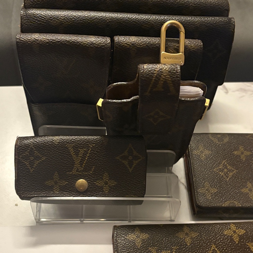 🎉WINNERS CHOICE 🎉Louis Vuitton Brown Monogram Wallet Collection - Picture 4 of 7